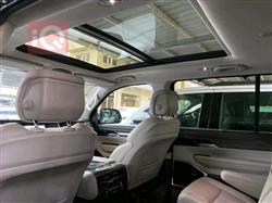 Jeep Grand Wagoneer
